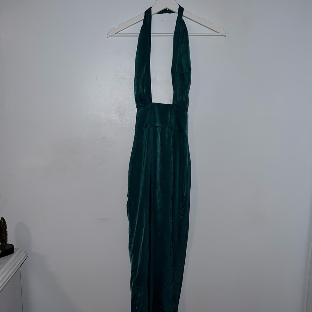 Emerald green prom dress